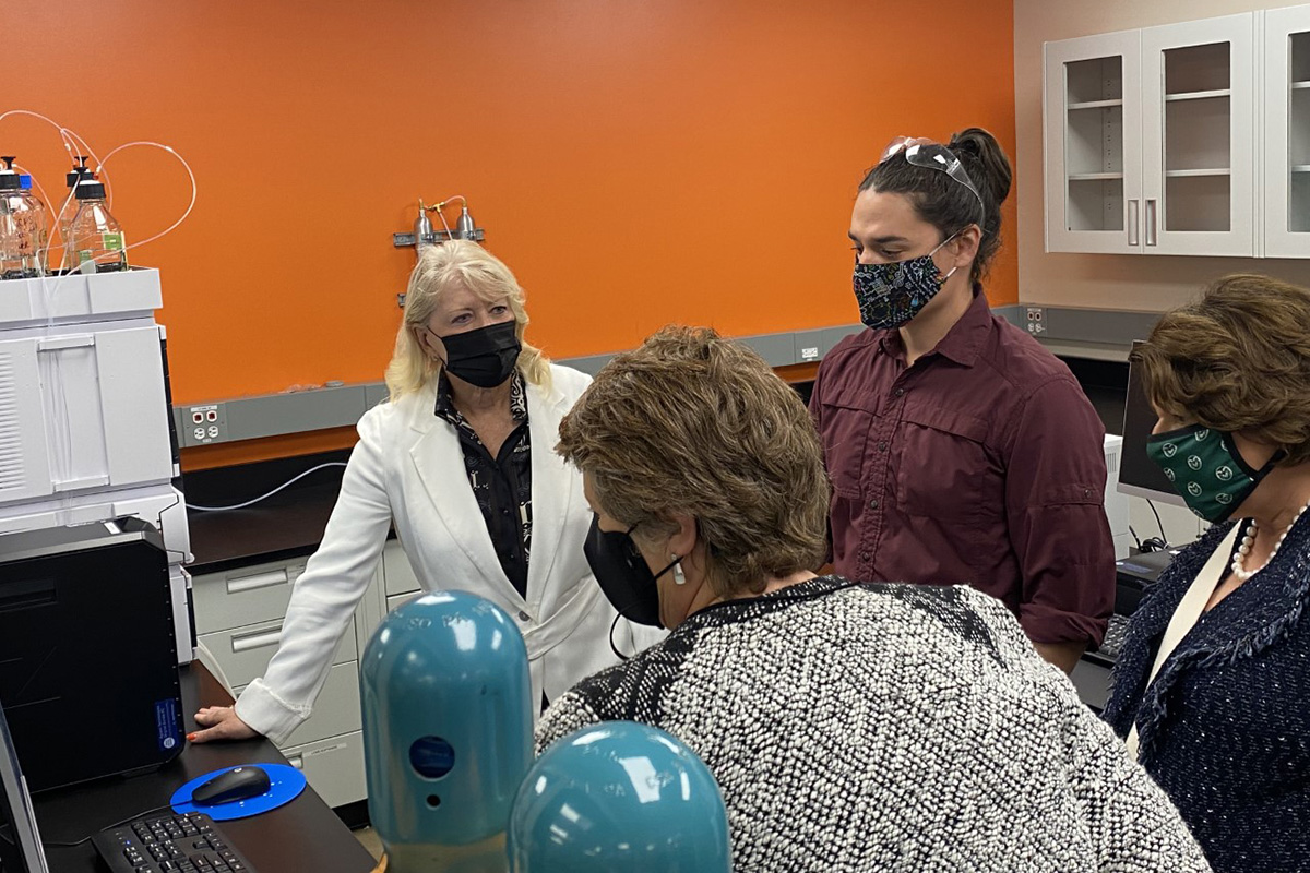 Leslie Buttorff visits the Pancea Life Sciences Cannabinoid Research Center